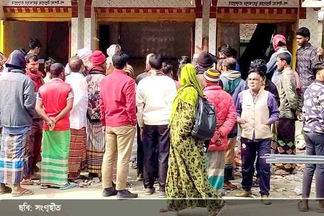 ময়মনসিংহে কালু শাহ মাজারে উত্তেজনা