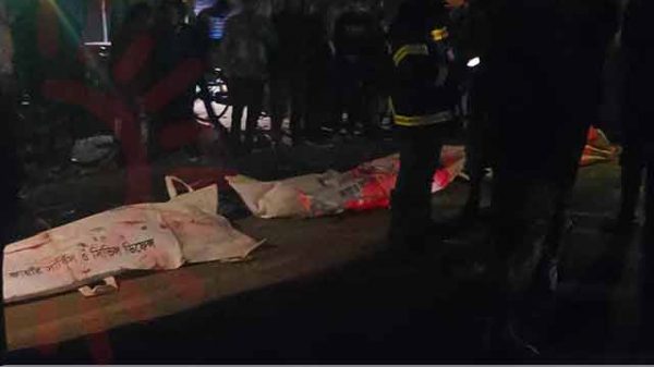 বগুড়ায় ভয়াবহ সড়ক দুর্ঘটনা