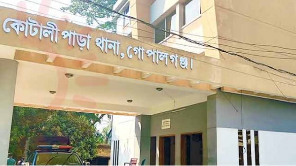 পরকীয়া প্রেমের চড়া মূল্য