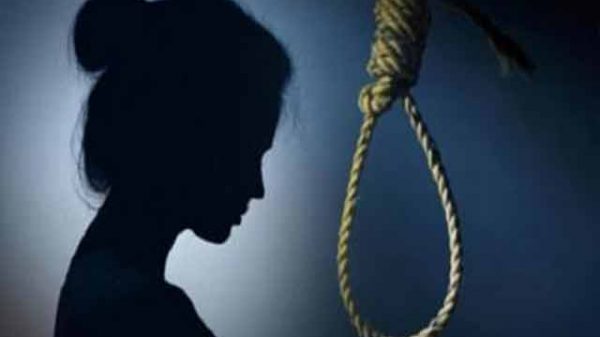 রাজশাহীতে কলেজছাত্রীর ঝুলন্ত লাশ উদ্ধার