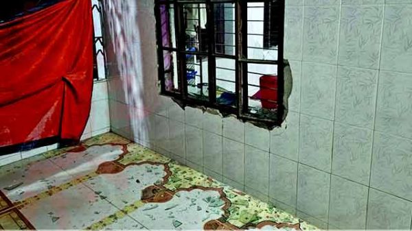 মসজিদে রক্তাক্ত হামলা