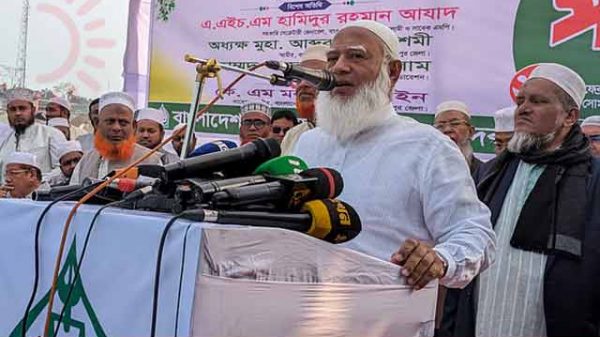 আজহারুলকে মুক্তি দিন, নয়তো আমাকে ধরুন