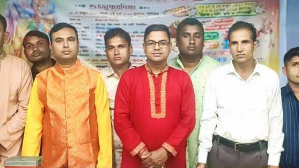 অষ্টপ্রহরব্যাপী মহানাম যজ্ঞ