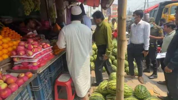 দ্রব্যমূল্য নিয়ন্ত্রণে কঠোর নজরদারি, জরিমানা