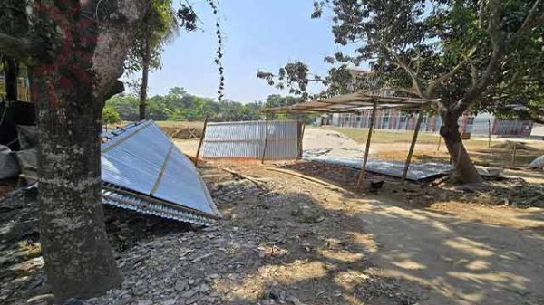 প্রশাসনের হস্তক্ষেপ