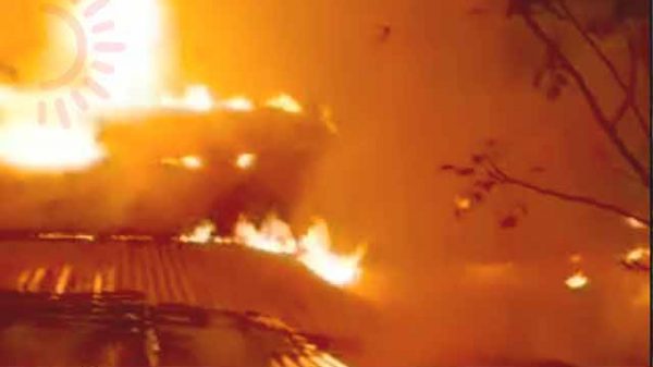 অগ্নিকাণ্ডে ভষ্মিভূত