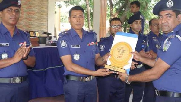 আইসি ওবায়দুল হক