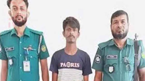 চাঞ্চল্যকর তথ্য