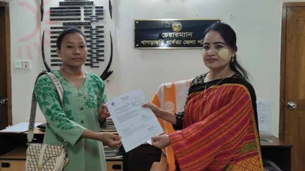 মাঠ ছেড়ে প্রশাসনে আনাই মগিনীর নতুন পথ