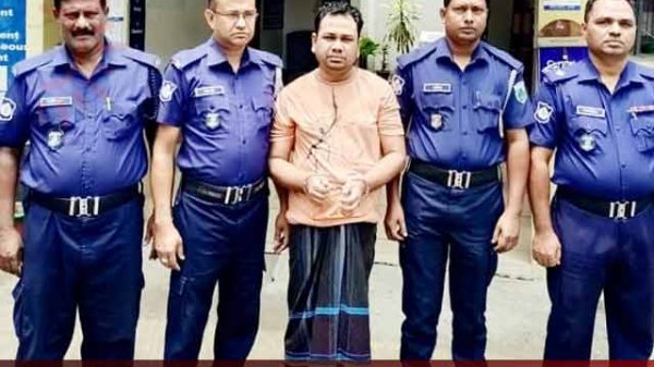 সাংবাদিক ফিরোজ