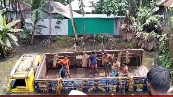 রাজবাড়ী-কুষ্টিয়া মহাসড়ক