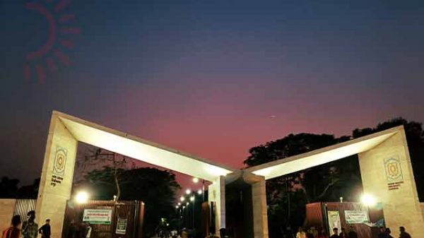ঈদ মানে বাড়ি, ভালোবাসা, আর হারানো মুহূর্ত