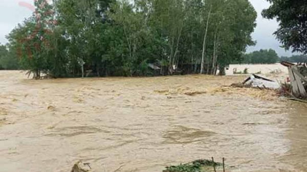 ডুবে গেল মহেশখালী, বৃষ্টিতেই তলিয়ে মৃত্যু