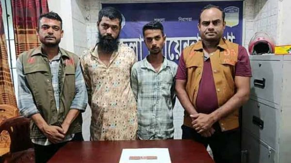 মাদক ব্যবসায়ী আটক