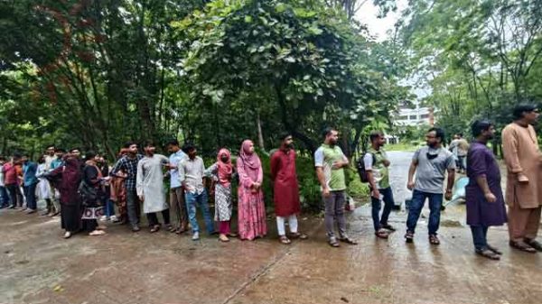 বেরোবি শিক্ষকের মুক্তি