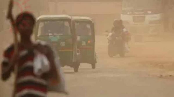 দূষিত বায়ুর শহরে