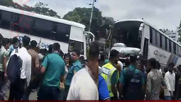 মিরপুরে বাসচাপায় নিহত