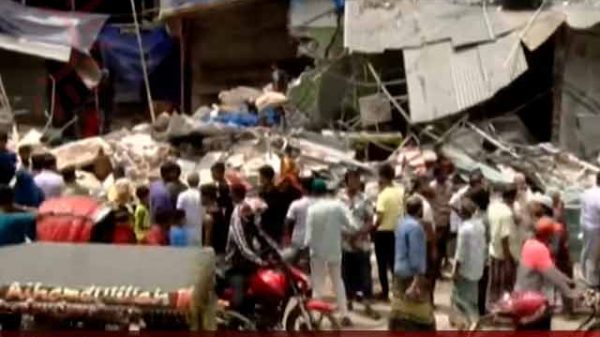 মিরপুরে অবৈধ স্থাপনা উচ্ছেদ