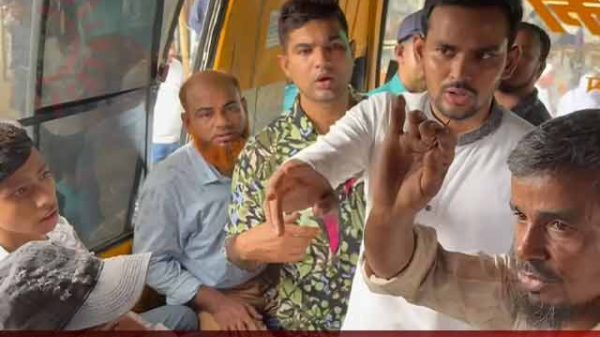 উপদেষ্টা আসিফ