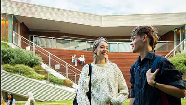 ডেনমার্কে পড়াশোনা