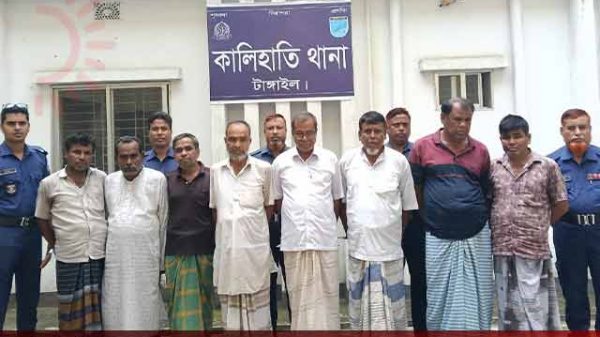 কালিহাতীতে পুলিশের অভিযান