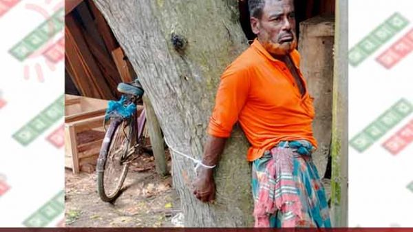 ভ্যানচালককে গাছে বেঁধে নির্যাতন