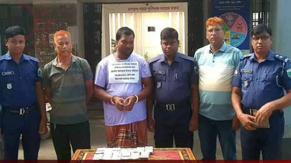 চুরির টাকা উদ্ধার করলো পুলিশ