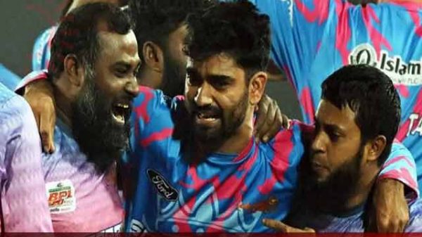 বিপিএলে আলো জ্বেলে নিজেই অন্ধকারে