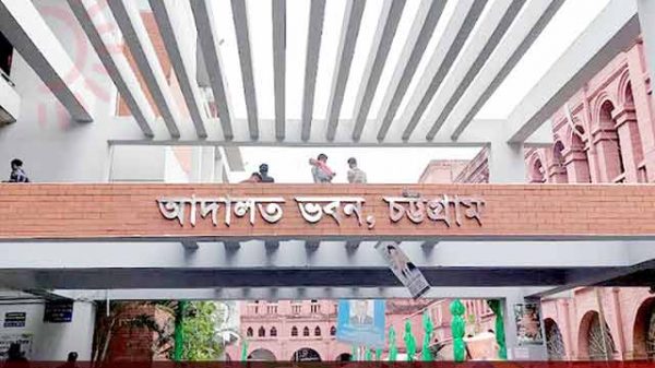 পরকীয়ার জেরে স্বামীকে হত্যা
