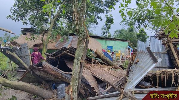 ১৩ সেকেন্ডে ক্ষতি ৩০০ পরিবার