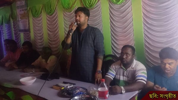 তারেকের নির্দেশনায় ইমরান হুসাইন পূজা মণ্ডপ পরিদর্শন