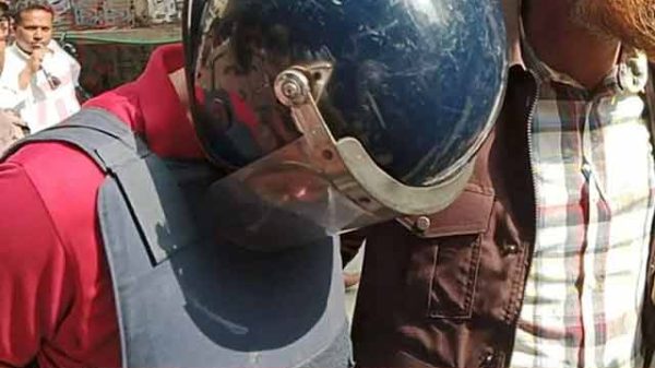 অস্ত্র ব্যবসায়ী হেলাল