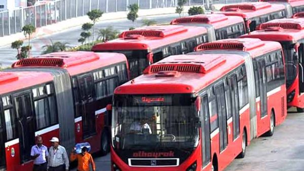 পাকিস্তানে গণপরিবহন