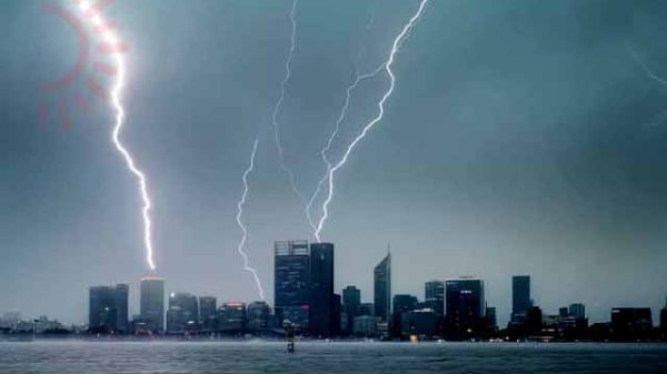 বজ্রপাতের ঝুঁকি