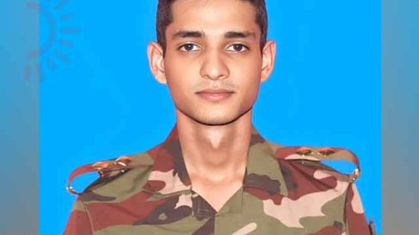 তানজিম সারোয়ার