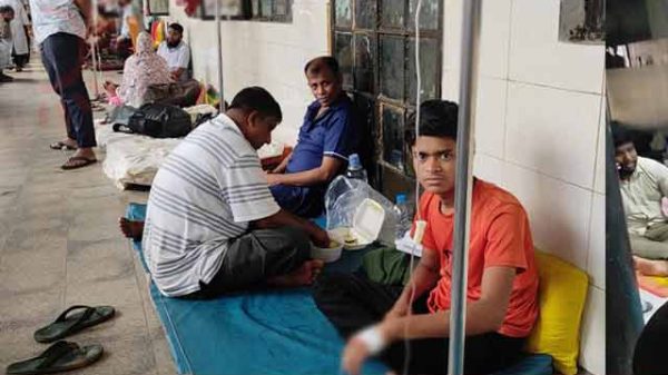 চট্টগ্রামে সাপের উপদ্রব