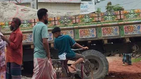 কাজিপুর ট্রাক দুর্ঘটনা