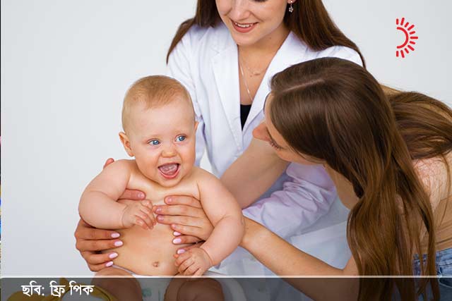 শিশুর ত্বকের যত্নে তেল মালিশ