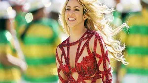 শাকিরার কনসার্ট স্থগিত! অসুস্থতার কারণে ভর্তি হাসপাতালে