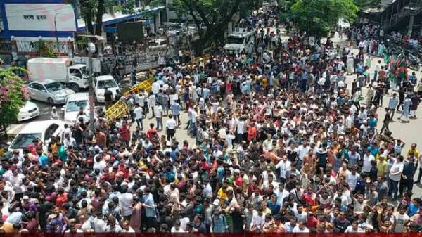 সমর্থকদের আন্দোলন