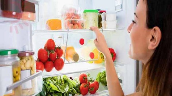 ফ্রিজে রাখবেন না খাবারগুলো