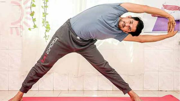 ত্রিশ পেরিয়ে সুখ হারাচ্ছেন