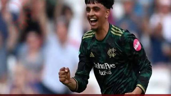 টি-টোয়েন্টি ব্লাস্টে ইতিহাস গড়লেন ফারহান