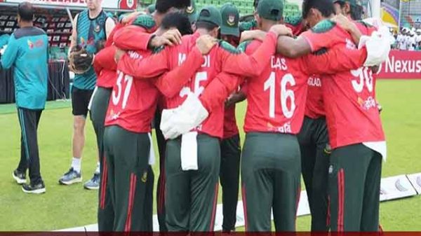 শোকের দিনে যে একাদশ নিয়ে মাঠে নামতে পারে বাংলাদেশ