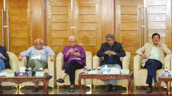 আলী রীয়াজ