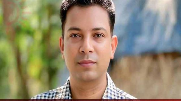 অটোরিকশাচাপায় প্রাণ গেল পুলিশ সদস্যের