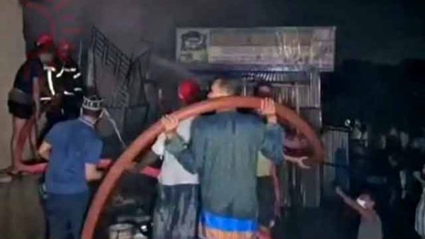 কারখানায় ভয়াবহ আগুন