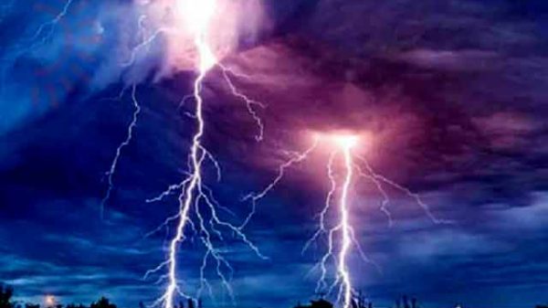 নেত্রকোনায় বজ্রপাত