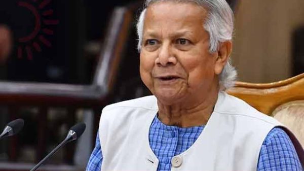 ড. ইউনূসের বিরুদ্ধে মামলা